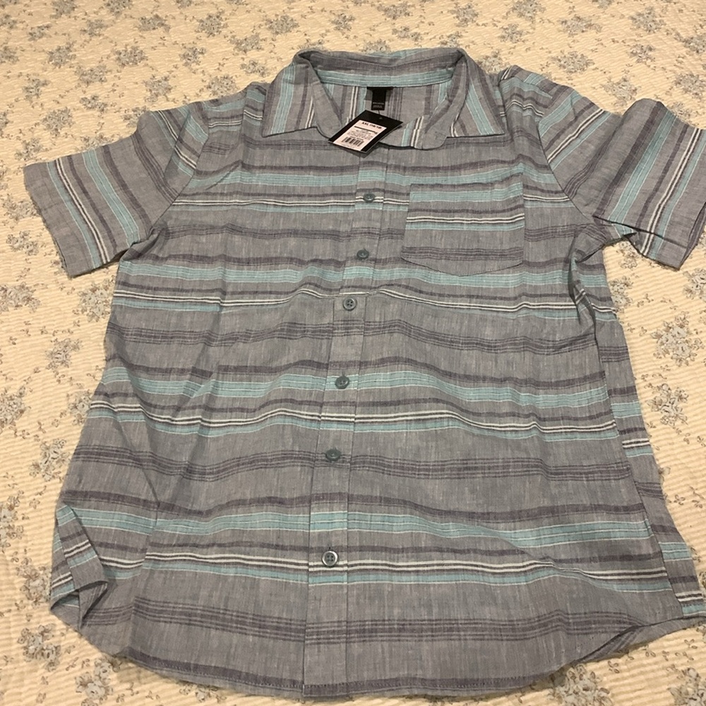 Art class Boy’s Blue, Gray, White striped Button down shirt. NEW Size XXL 16-18 - Picture 4 of 5